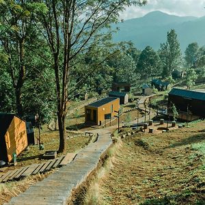 Bobocabin Puncak Gunung Mas